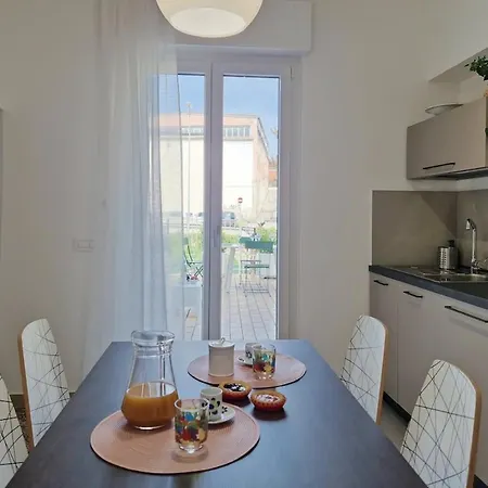 Garden Wi-fi Climate Control Relaxation Close To The Sea - By We Host شقة Porto SantʼElpidio